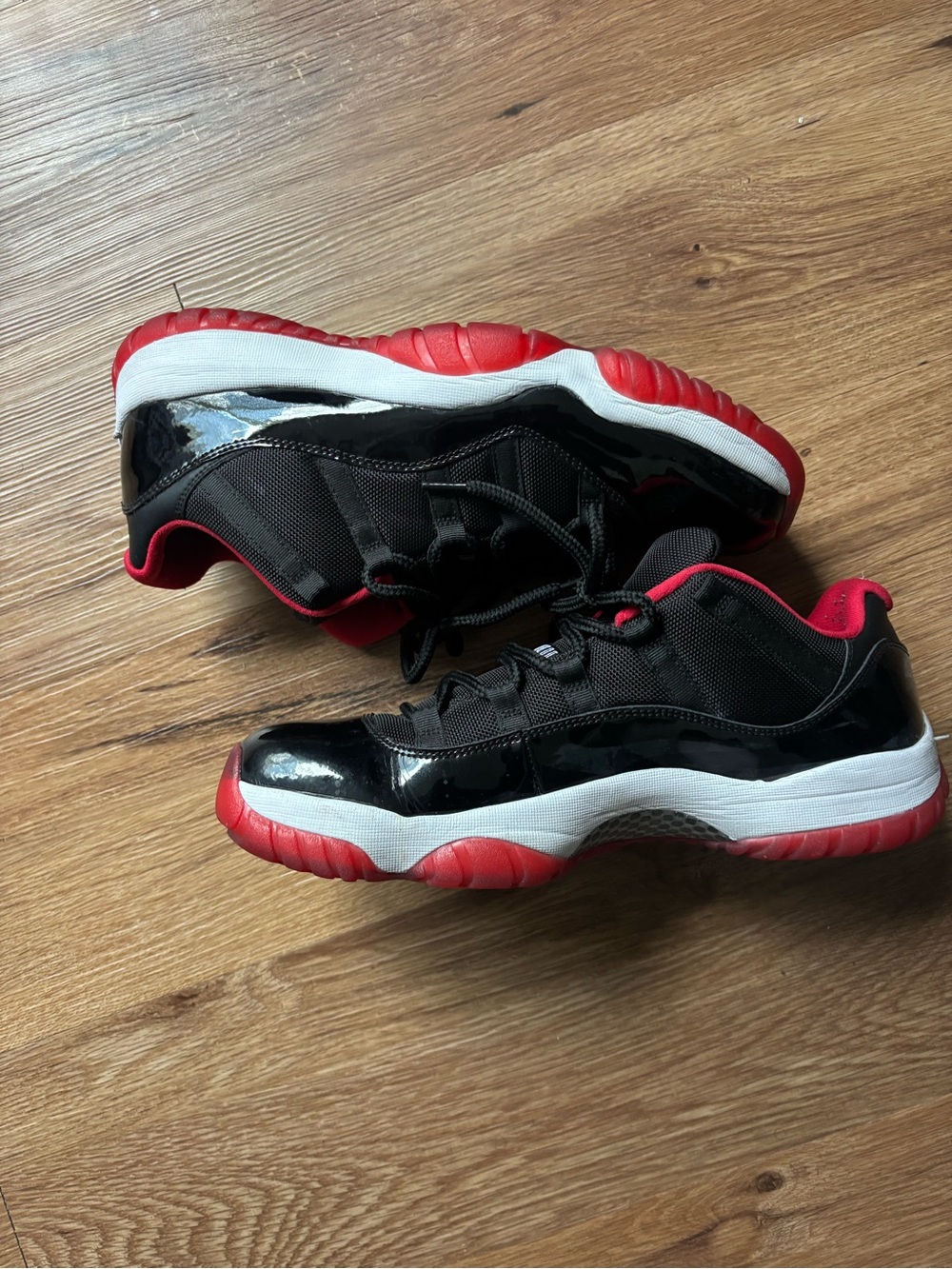 Jordan 11 low breads (no Box)